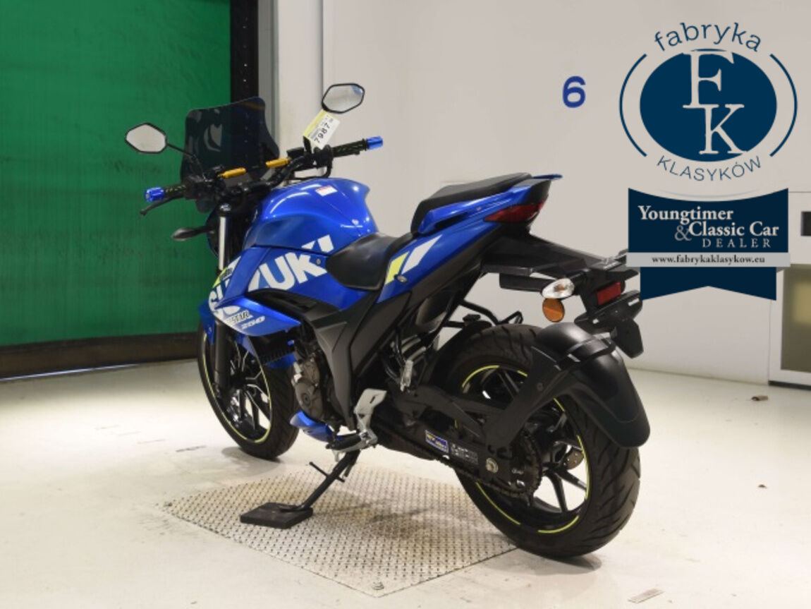SUZUKI JIKUSA-250  - zdjęcie 7