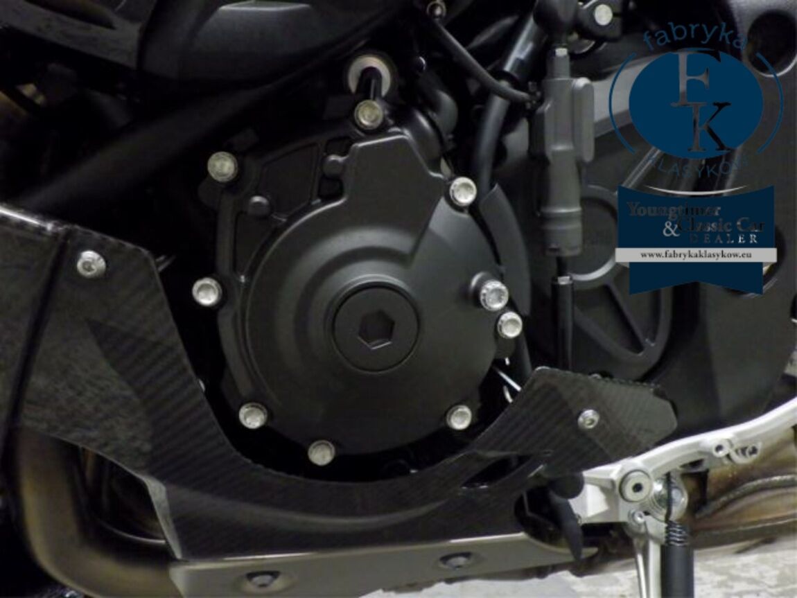 YAMAHA YZF-R1M 2026 - zdjęcie 11