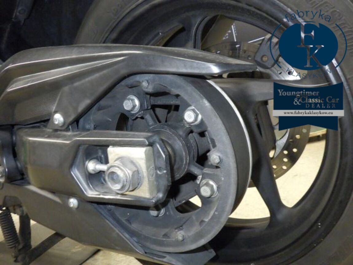 YAMAHA T-MAX530 ABS 2015 - zdjęcie 25