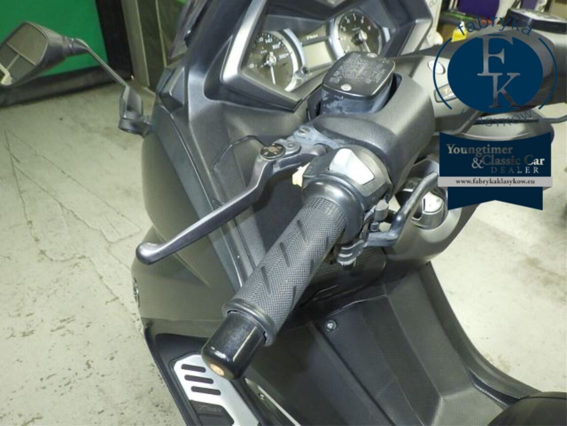 YAMAHA T-MAX530-2 2015 - zdjęcie 21