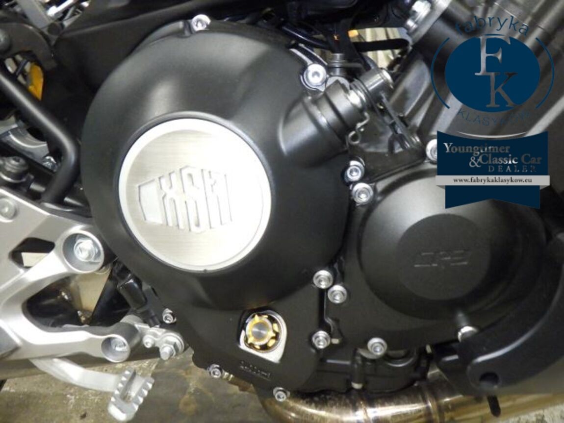 YAMAHA XSR900 2016 - zdjęcie 9