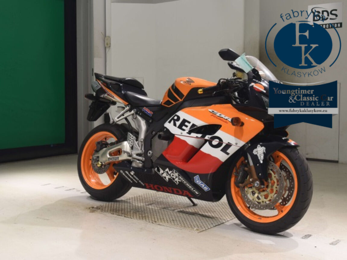 HONDA CBR1000RR 2005 - zdjęcie 4