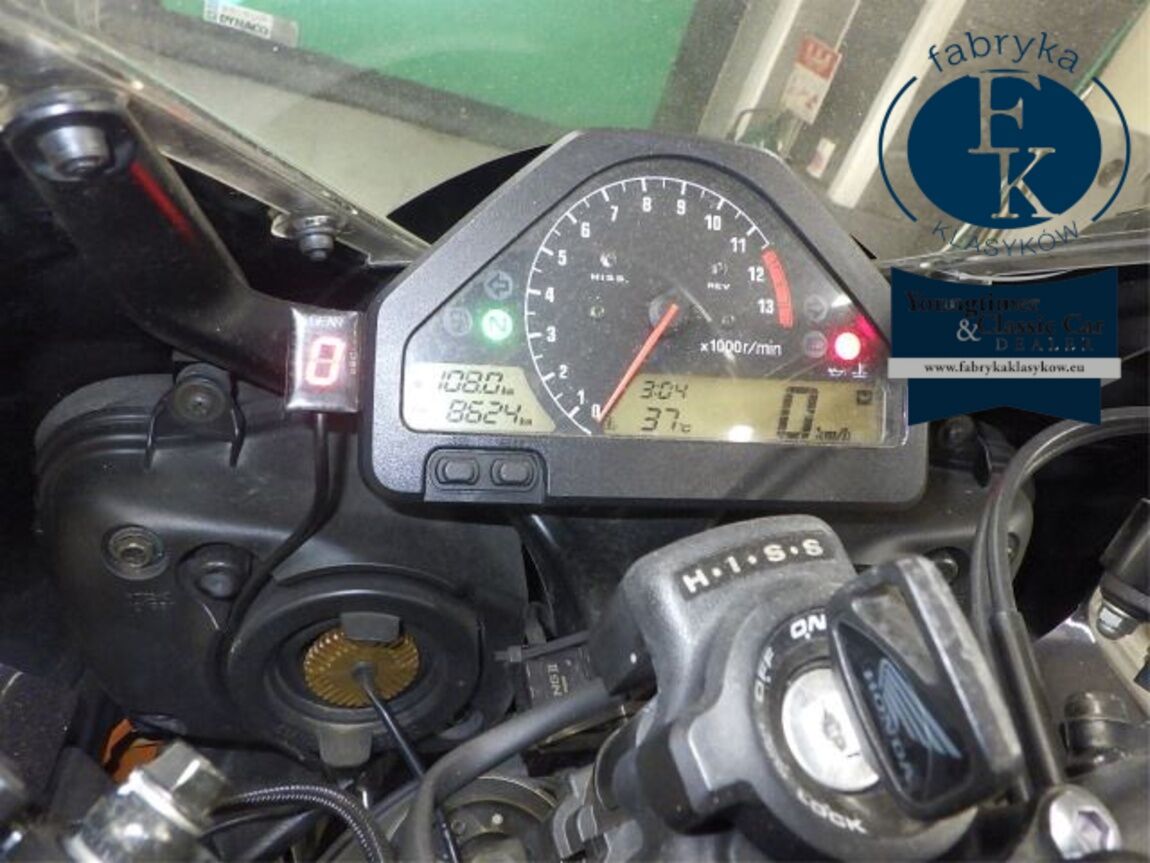 HONDA CBR1000RR 2005 - zdjęcie 13