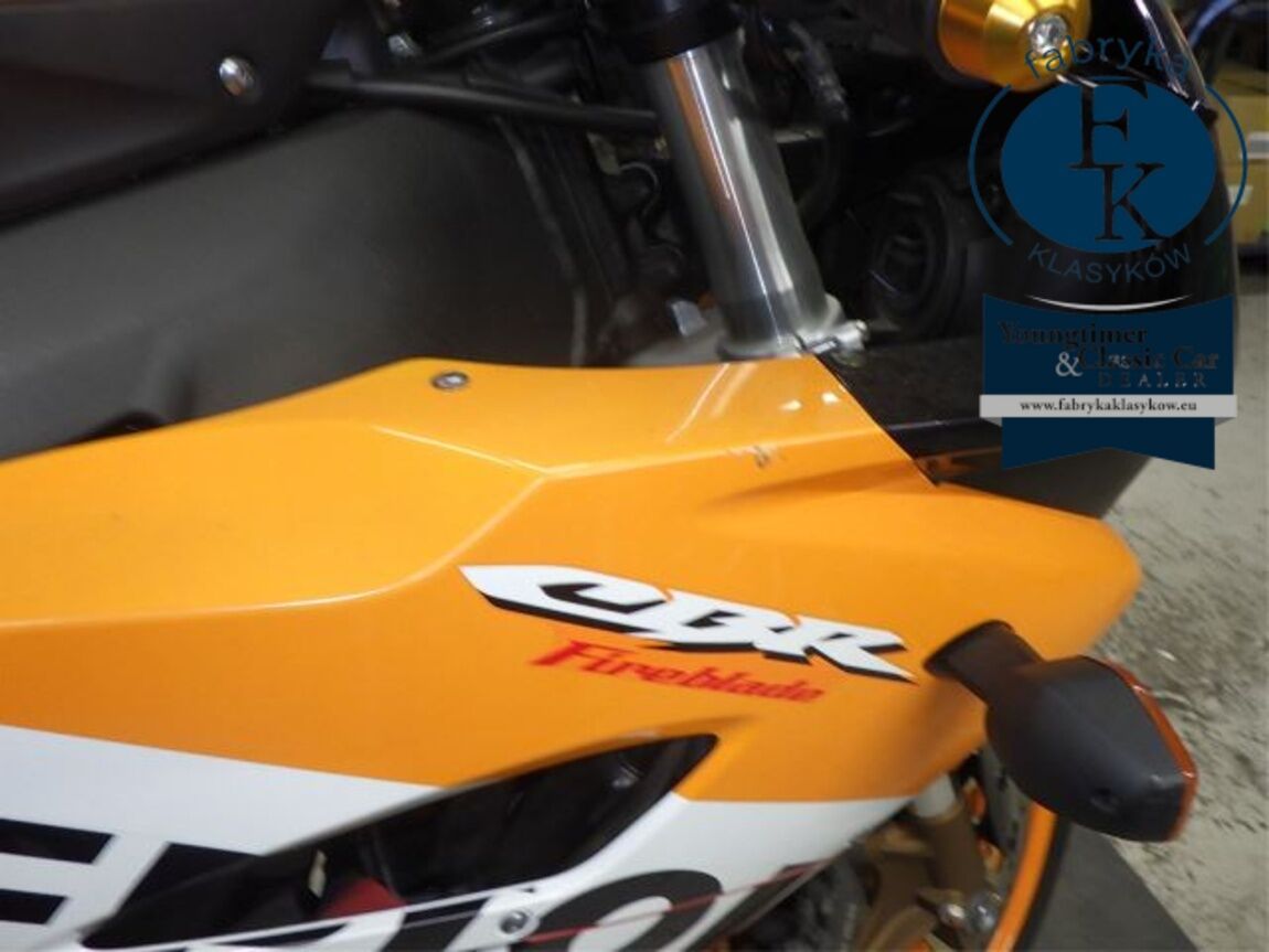 HONDA CBR1000RR 2005 - zdjęcie 19
