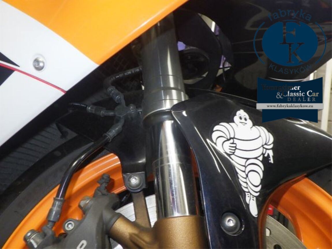 HONDA CBR1000RR 2005 - zdjęcie 21