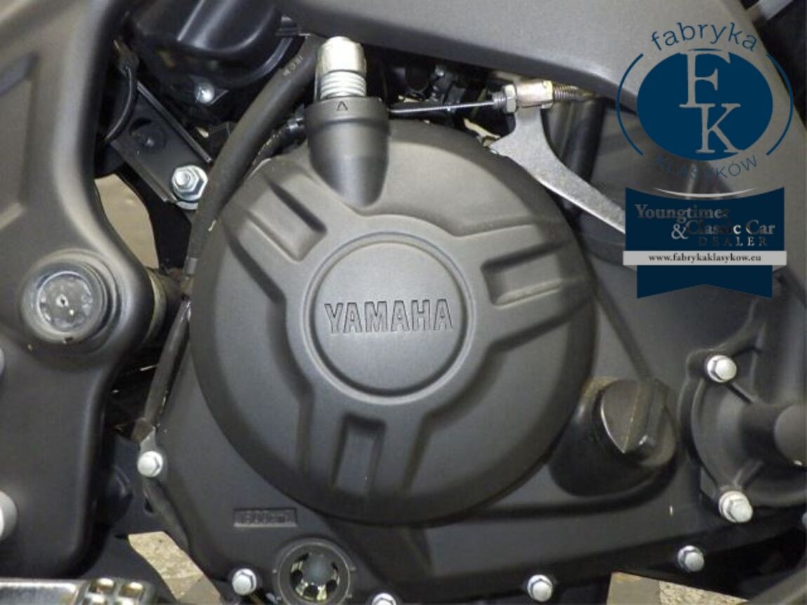 YAMAHA YZF-R25  - zdjęcie 9