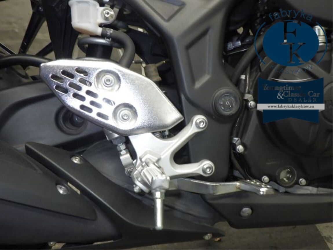 YAMAHA YZF-R25  - zdjęcie 30