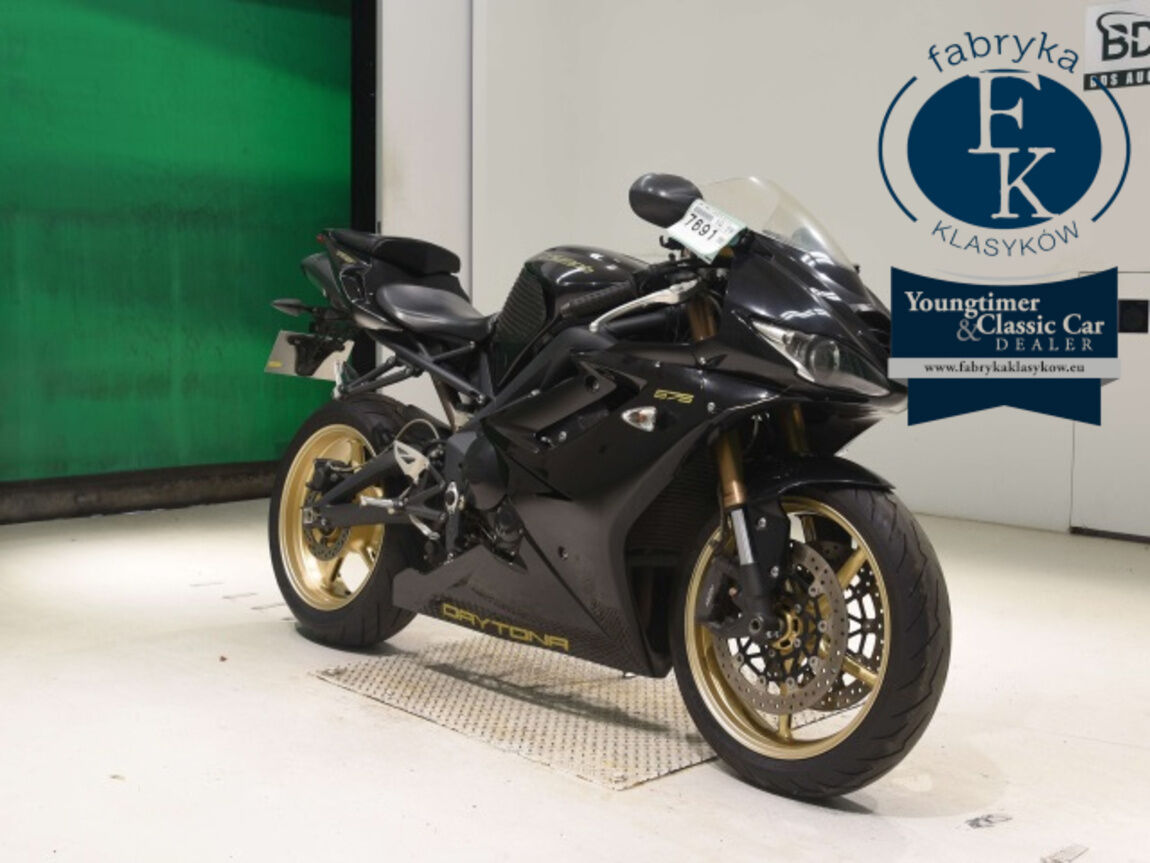 TRIUMPH DAYTONA675 2013 - zdjęcie 4