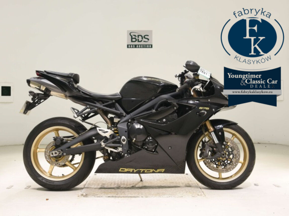 TRIUMPH DAYTONA675 2013 - aukcja, lot NX-2038984027