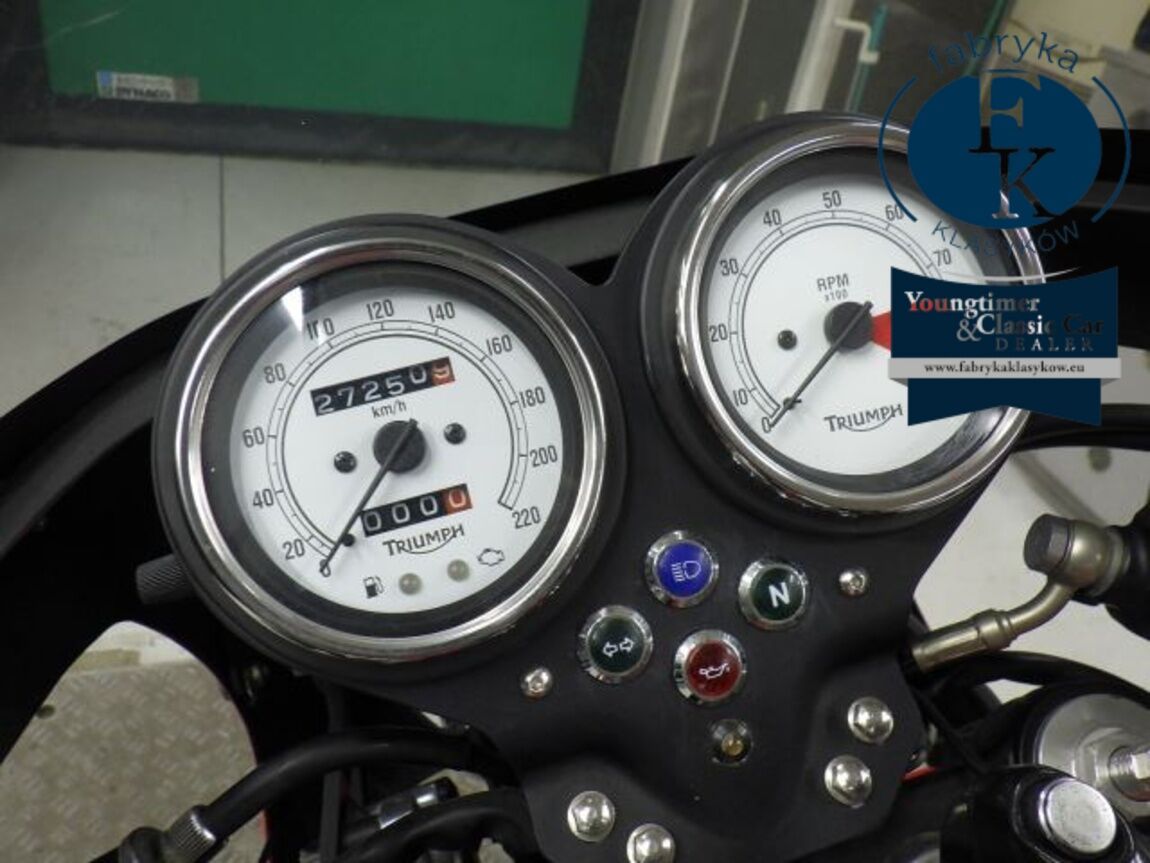 TRIUMPH THRUXTON 2009 - zdjęcie 12
