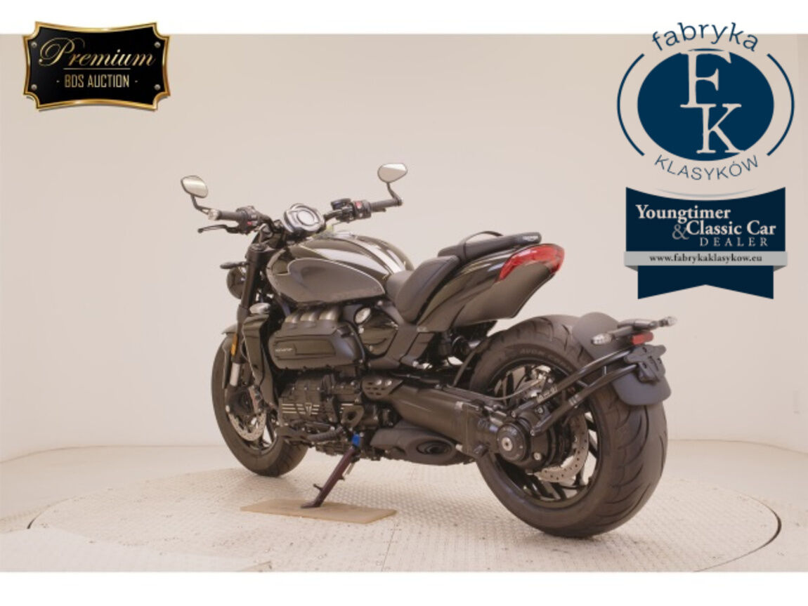 TRIUMPH ROCKET III STORM R 2026 - zdjęcie 7