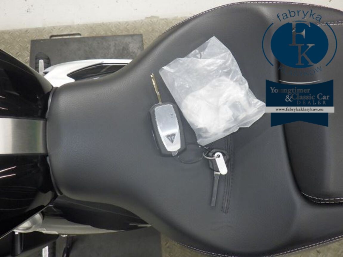 TRIUMPH ROCKET III STORM R 2026 - zdjęcie 14