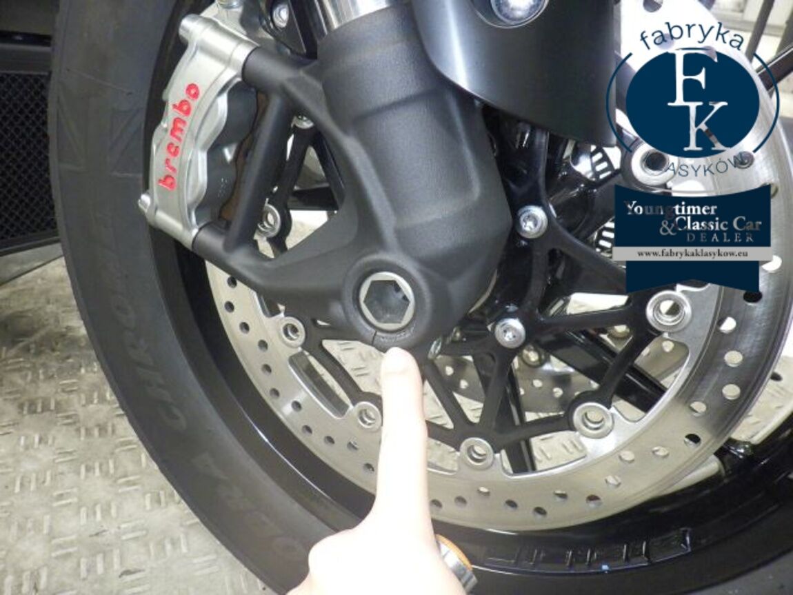 TRIUMPH ROCKET III STORM R 2026 - zdjęcie 21