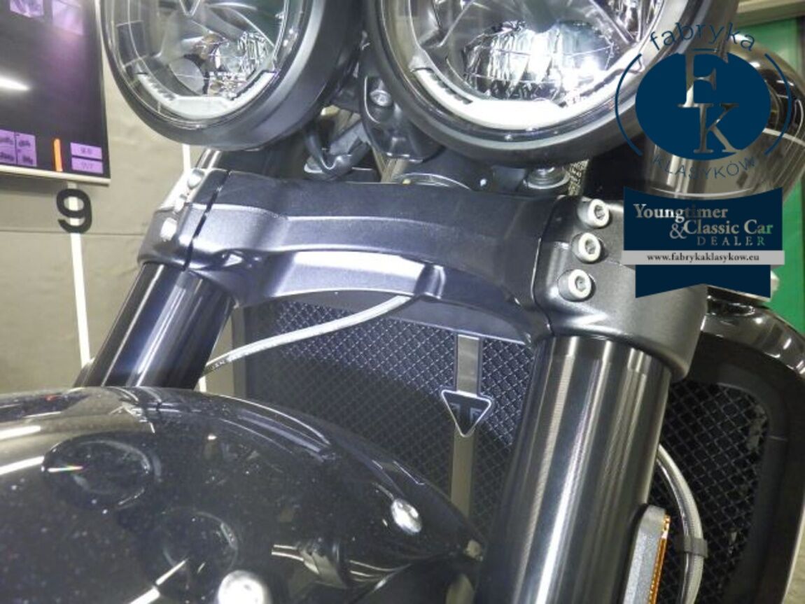 TRIUMPH ROCKET III STORM R 2026 - zdjęcie 24