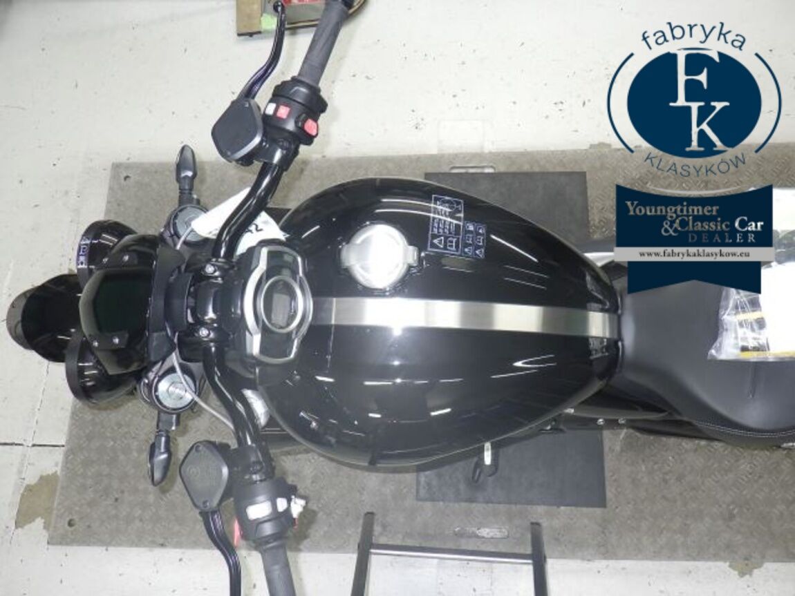 TRIUMPH ROCKET III STORM R 2026 - zdjęcie 32