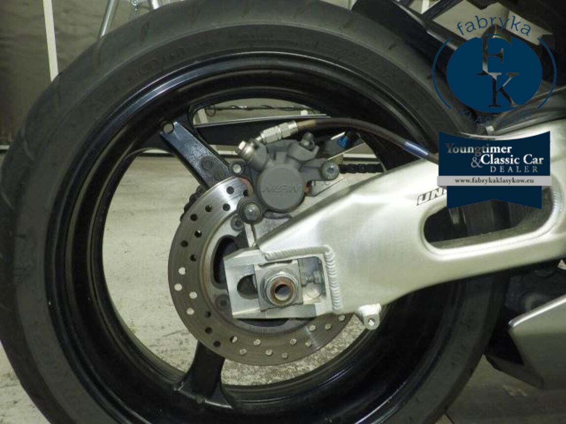 HONDA CBR1000RR 2005 - zdjęcie 30