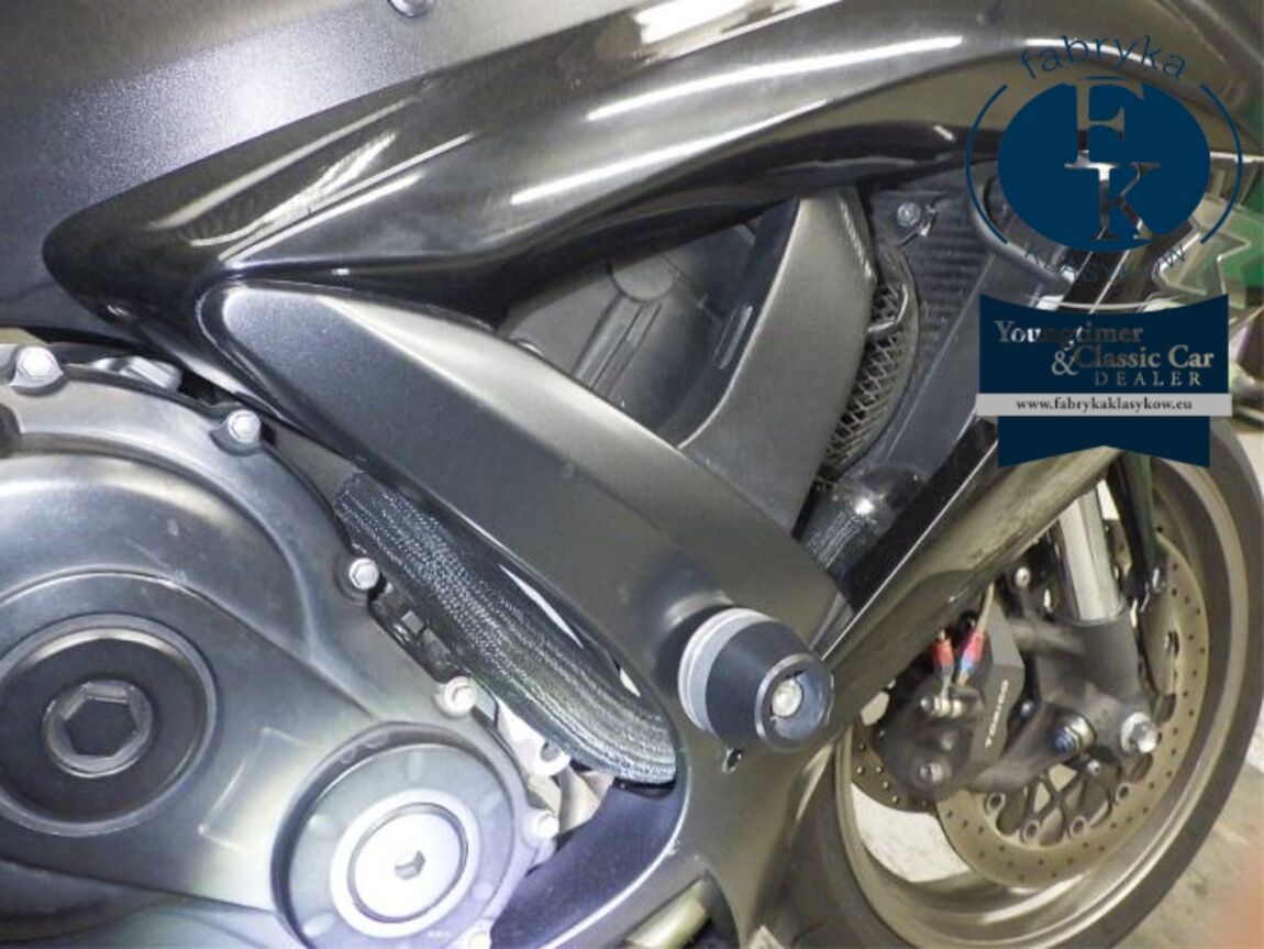 SUZUKI GSX-R750 2008 - zdjęcie 18