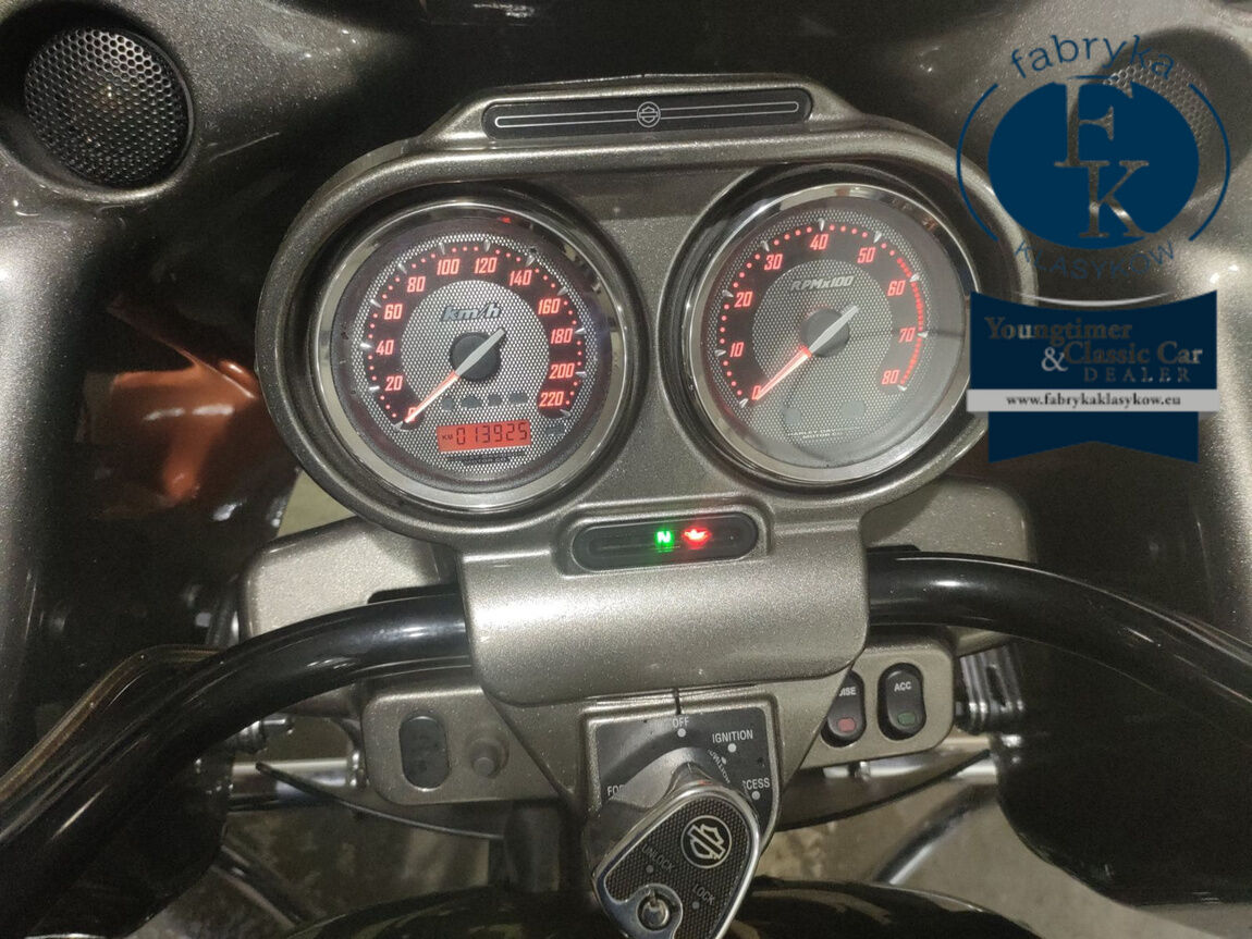 HARLEY-DAVIDSON FLTRXSE1800CVO 2013 - zdjęcie 6