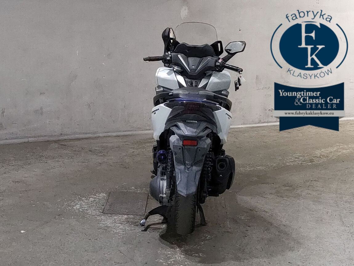 HONDA FORZA - zdjęcie 6