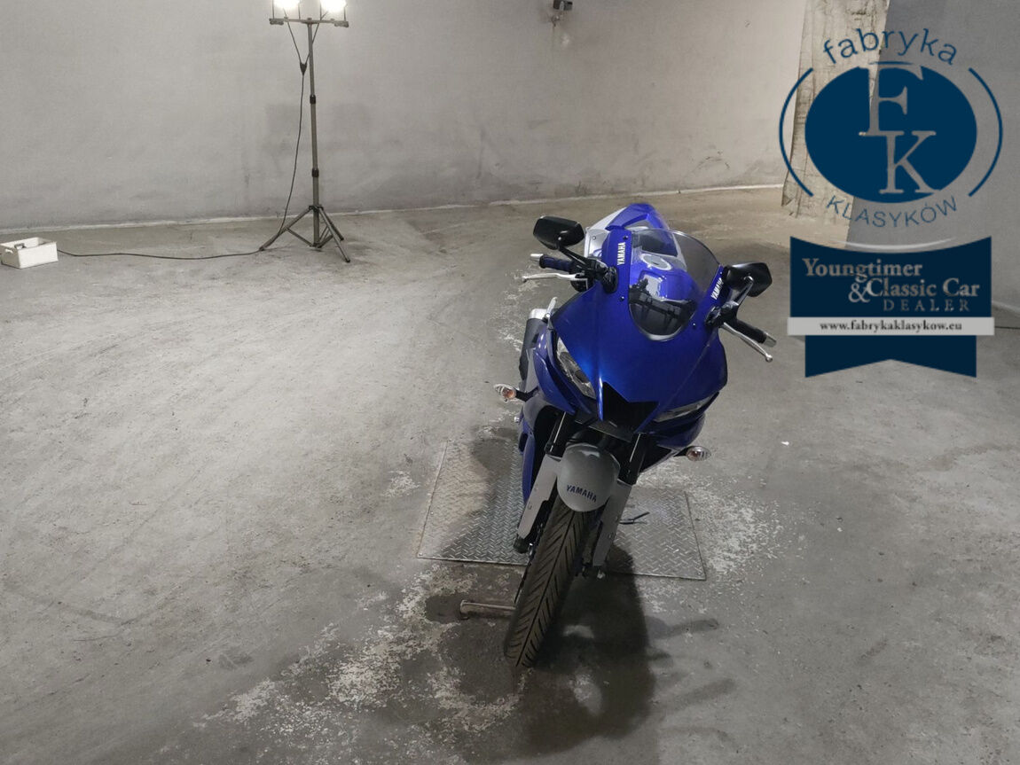 YAMAHA YZF-R25  - zdjęcie 4