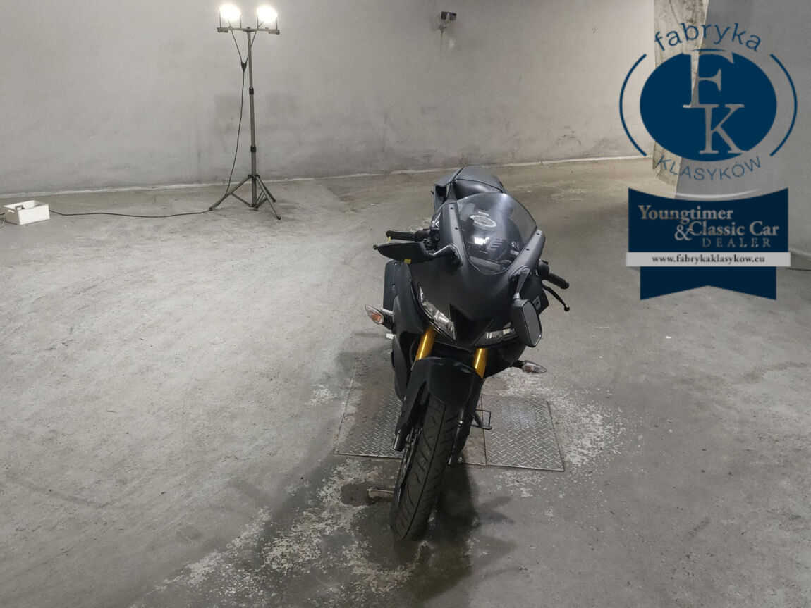 YAMAHA YZF-R15  - zdjęcie 4