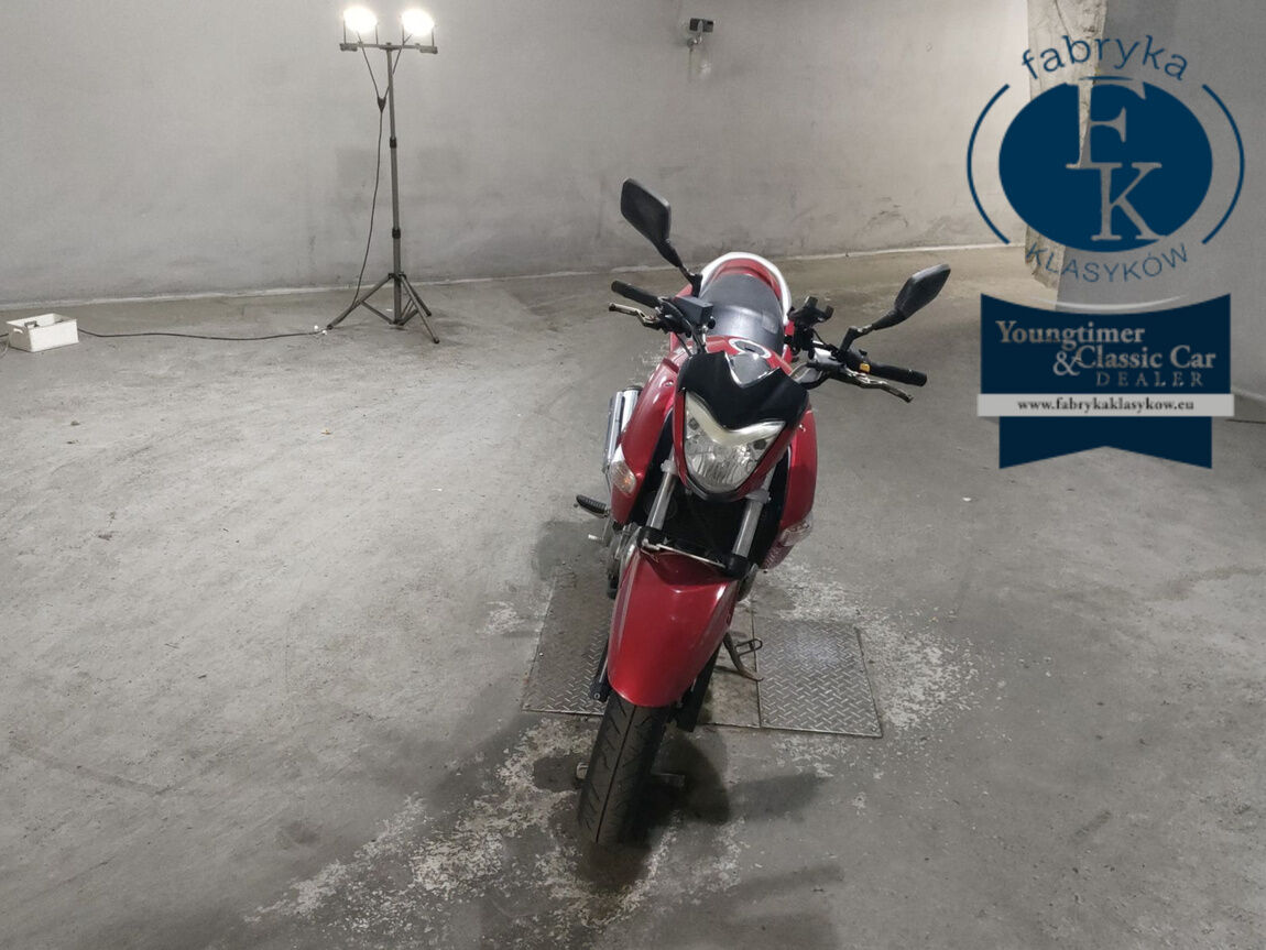 SUZUKI GSR250  - zdjęcie 4