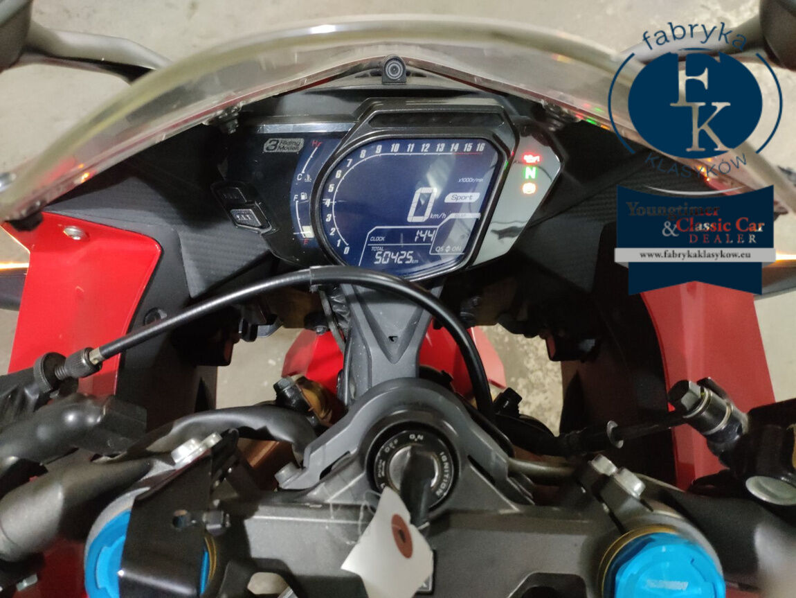 HONDA CBR250RR  - zdjęcie 6