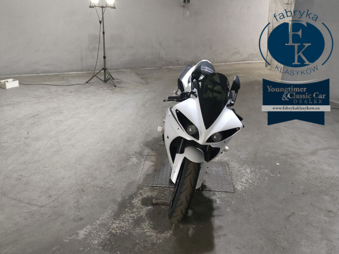 YAMAHA YZF-R1 2013 - zdjęcie 4
