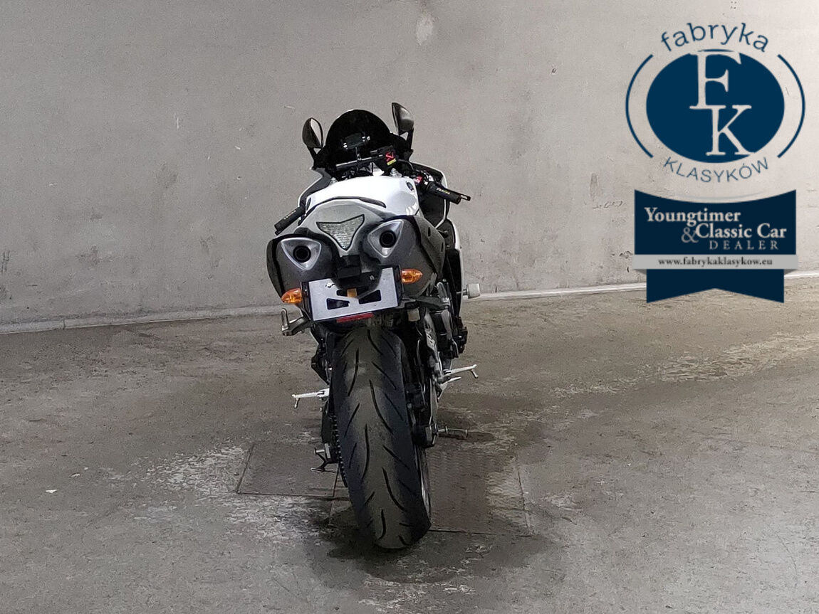 YAMAHA YZF-R1 2013 - zdjęcie 5