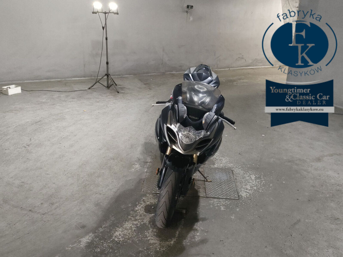 SUZUKI GSX-R1000 2010 - zdjęcie 4