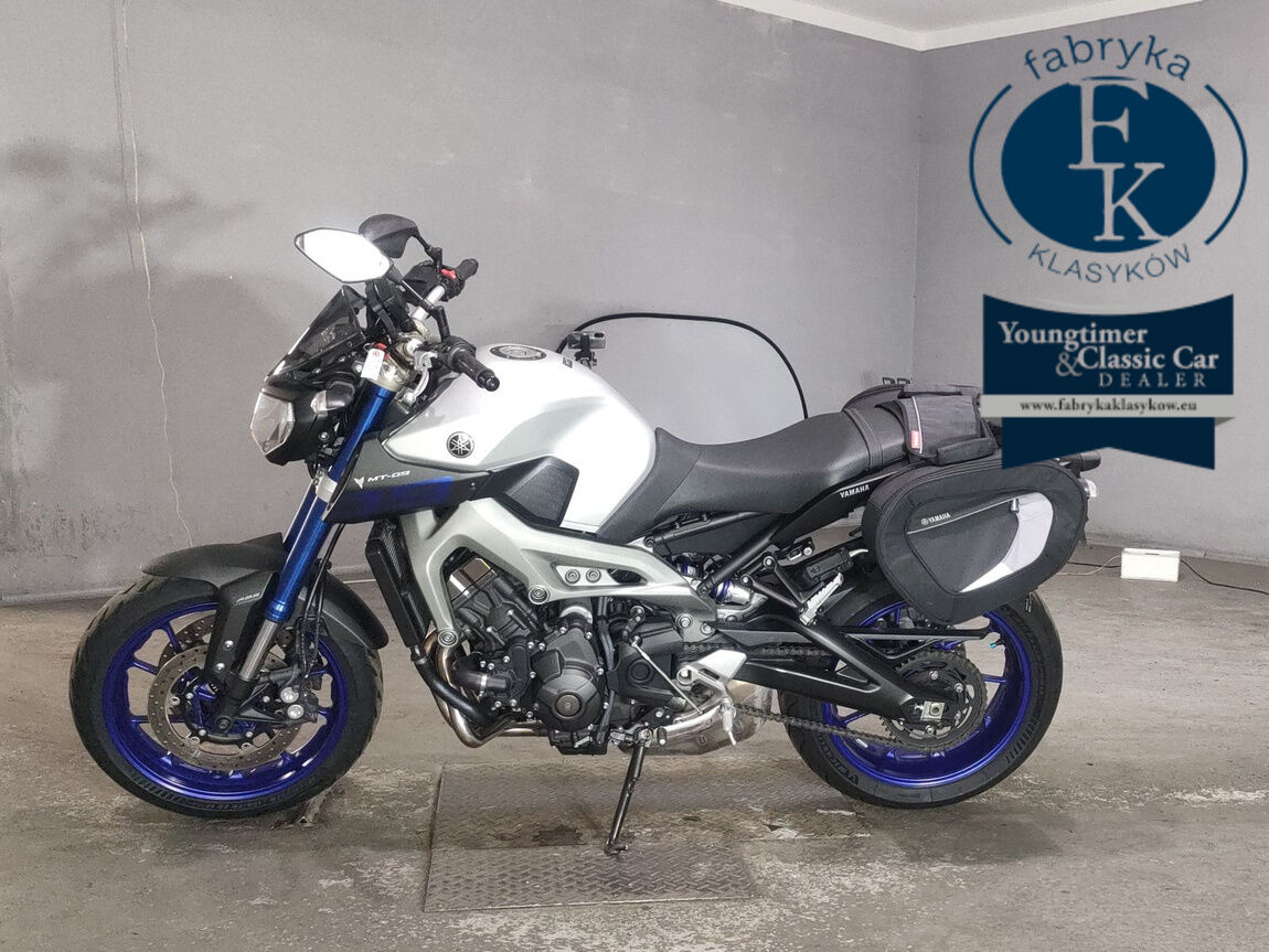 YAMAHA MT-09 2015 - zdjęcie 3