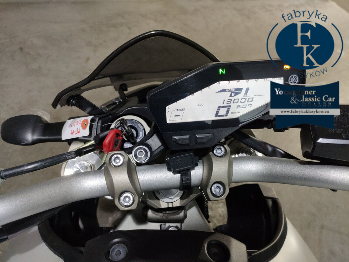 YAMAHA MT-09 2015 - zdjęcie 6