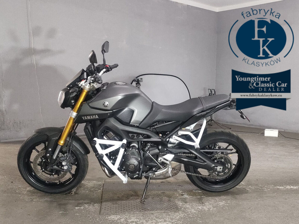 YAMAHA MT-09 2015 - zdjęcie 3