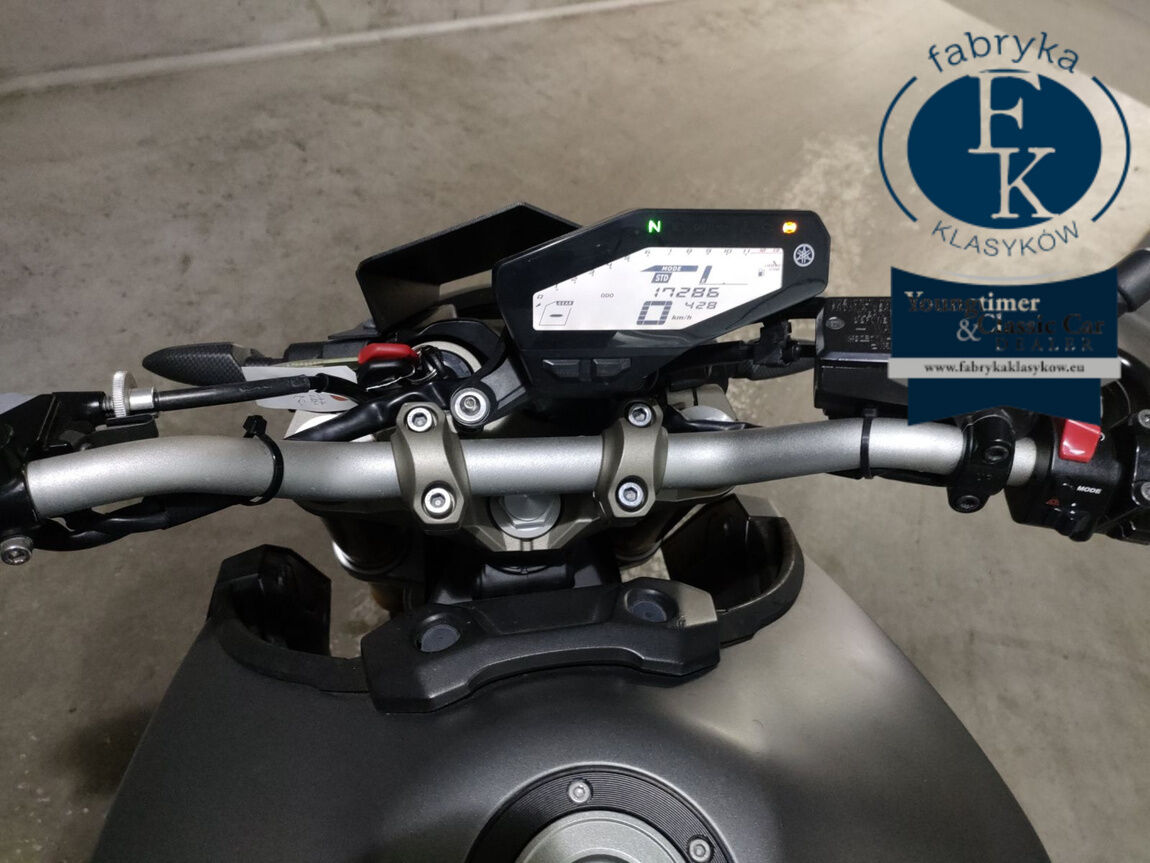 YAMAHA MT-09 2015 - zdjęcie 6