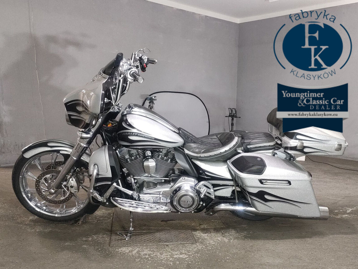 HARLEY-DAVIDSON FLHXSE1800CVO 2014 - zdjęcie 3