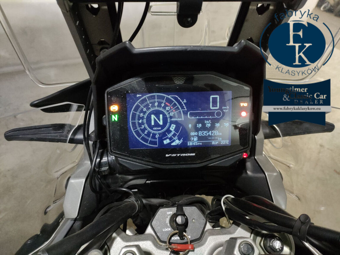 SUZUKI V STROM 1050XT 2020 - zdjęcie 7