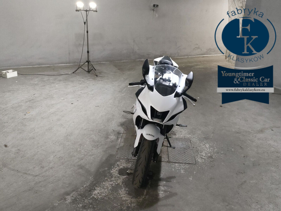 YAMAHA YZF-R7 2023 - zdjęcie 4
