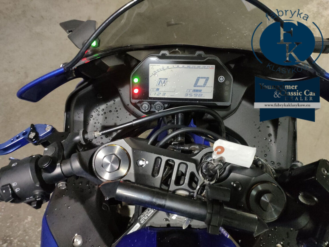 YAMAHA YZF-R25  - zdjęcie 6