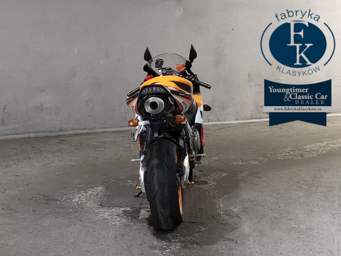 HONDA CBR1000RR 2005 - zdjęcie 5