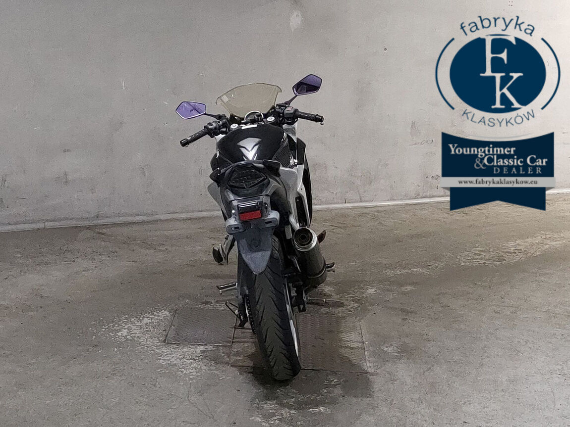 HONDA CBR250R  - zdjęcie 5