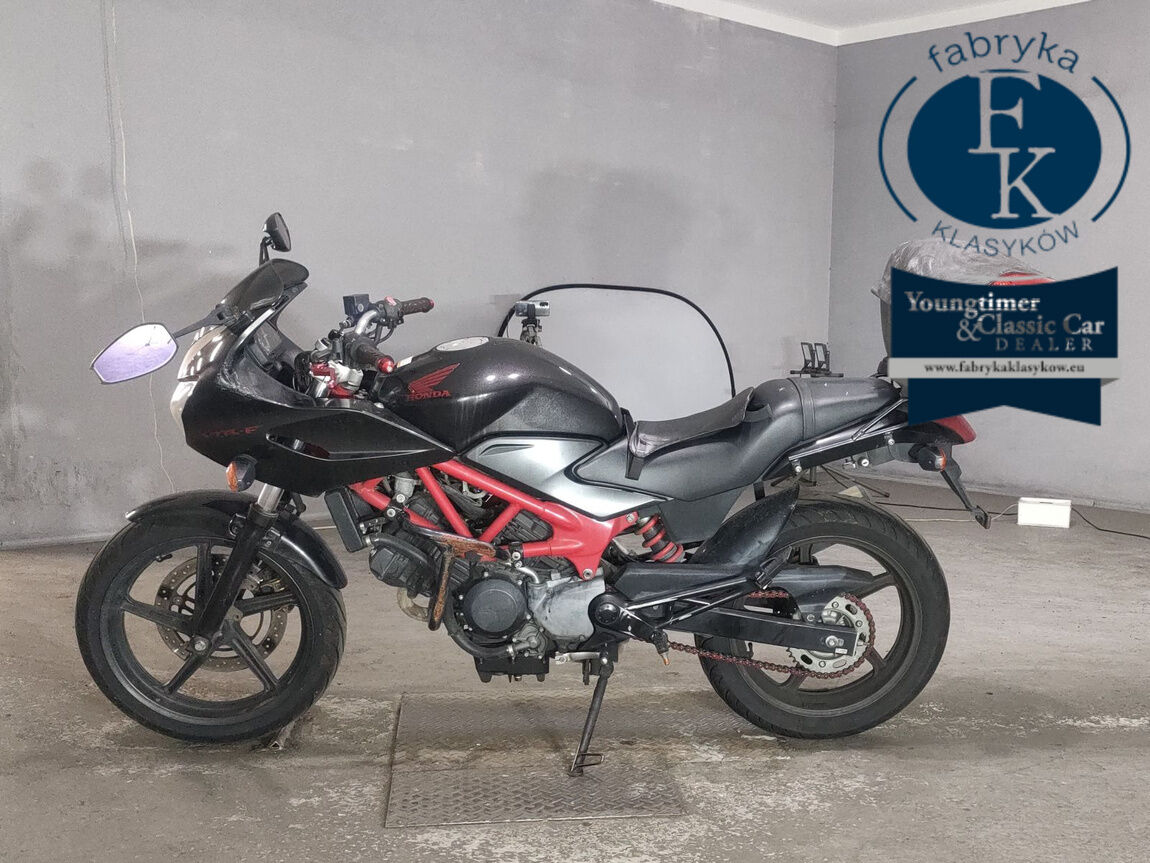 HONDA VTR250F  - zdjęcie 3