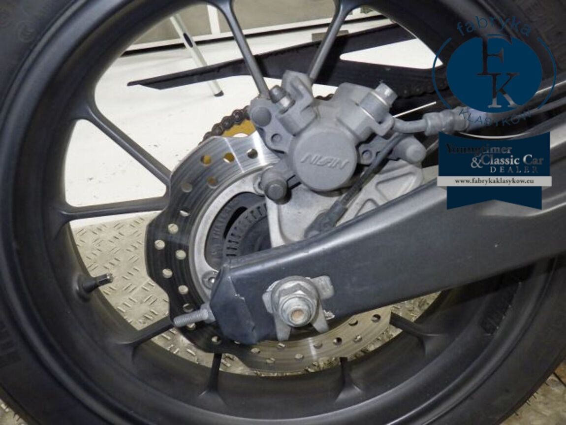 HONDA CB125R - zdjęcie 28