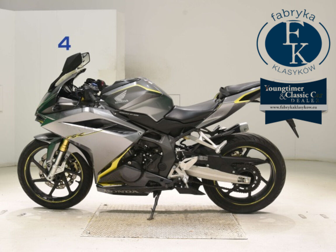 HONDA CBR250RR-2  - zdjęcie 3