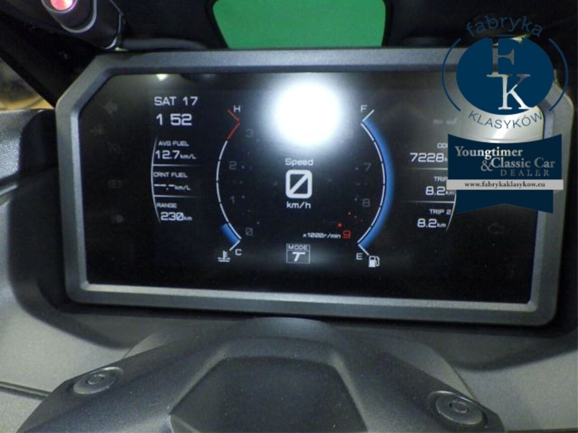 YAMAHA T-MAX560T 2022 - zdjęcie 13