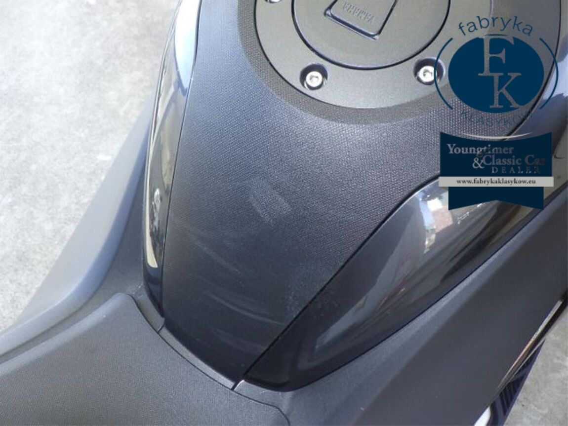 YAMAHA T-MAX560T 2022 - zdjęcie 18