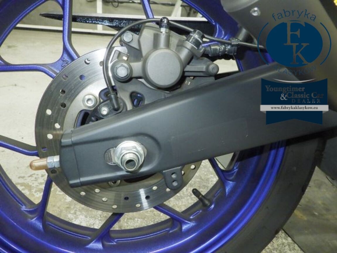 YAMAHA YZF-R25A - zdjęcie 28