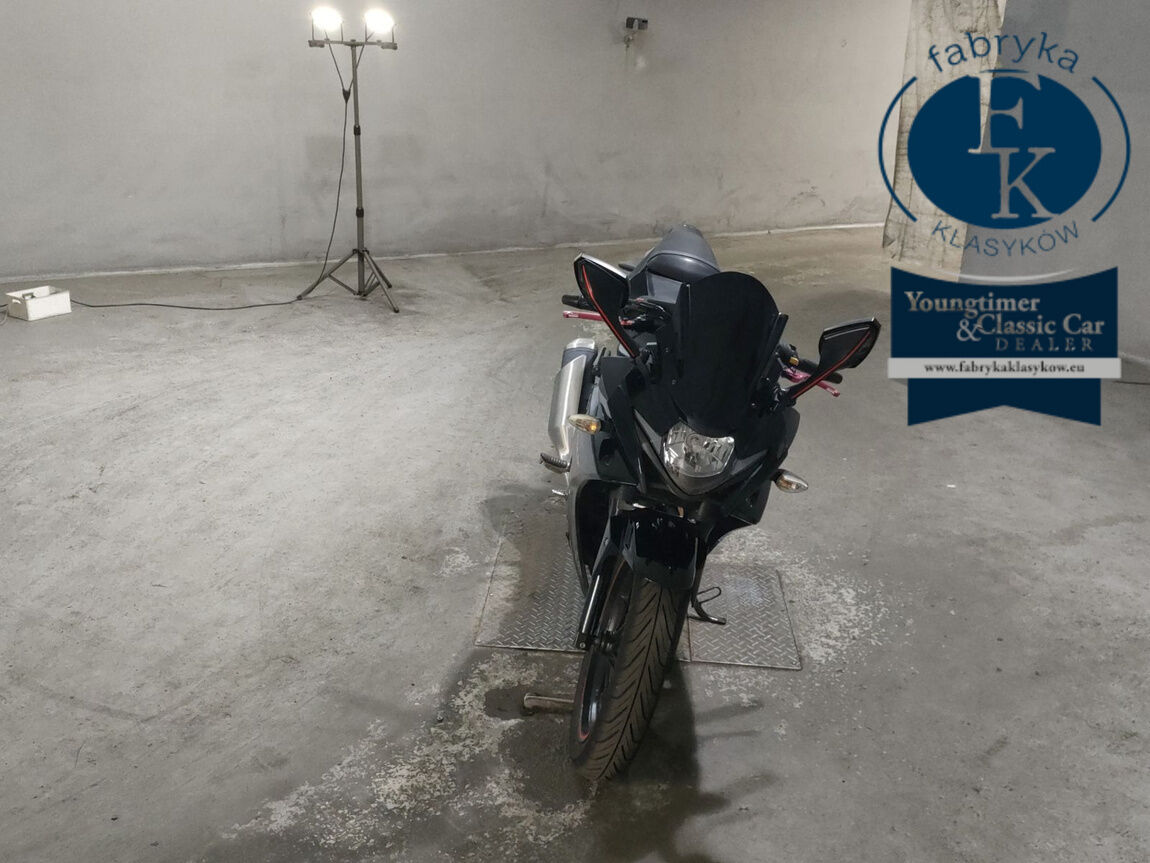 SUZUKI GSX250R  - zdjęcie 4