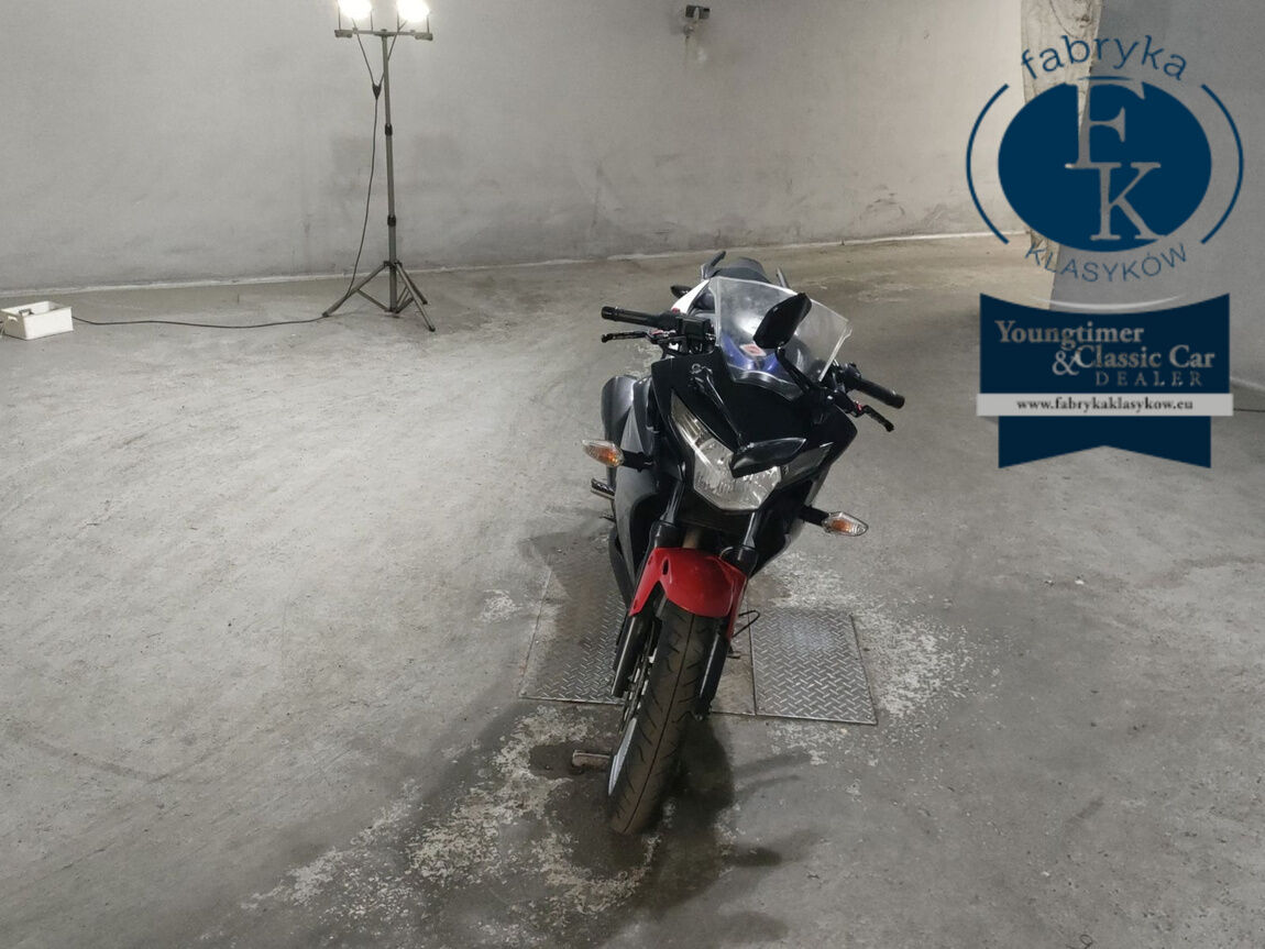 HONDA CBR250R  - zdjęcie 4