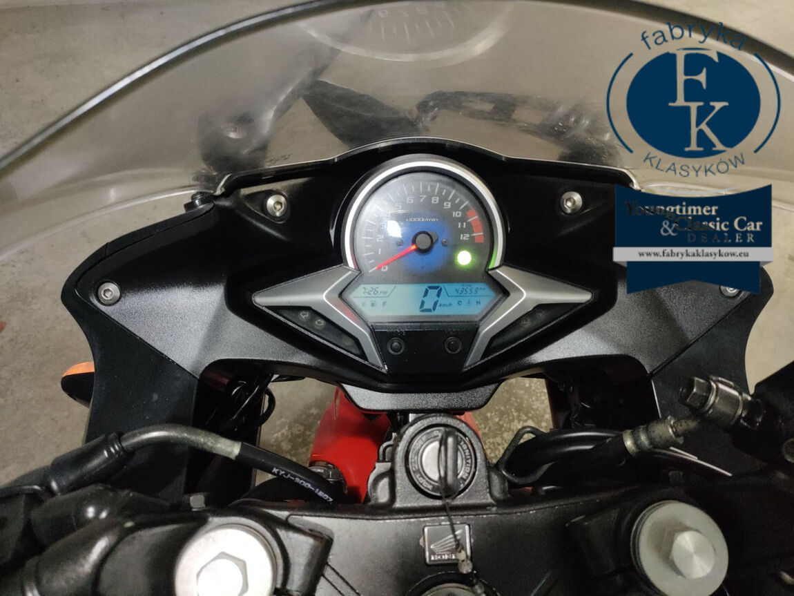HONDA CBR250R  - zdjęcie 6