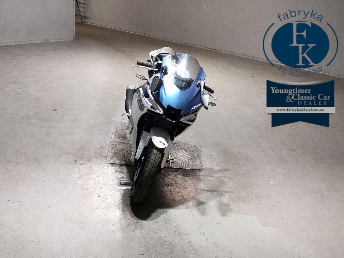 YAMAHA YZF-R25 - zdjęcie 4